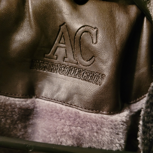 Italia Jacket - Picture 2 of 8